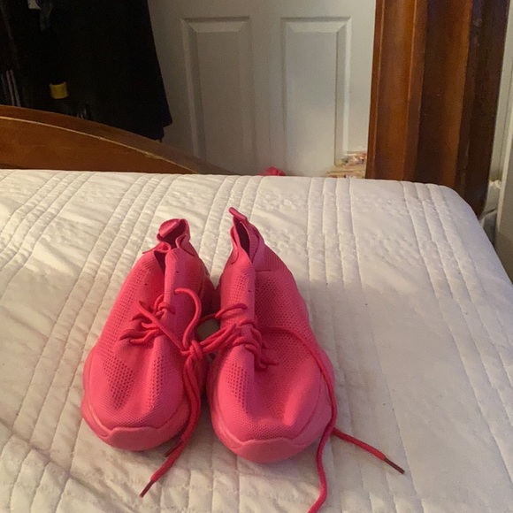 Cool  sneakers - Picture 4 of 4